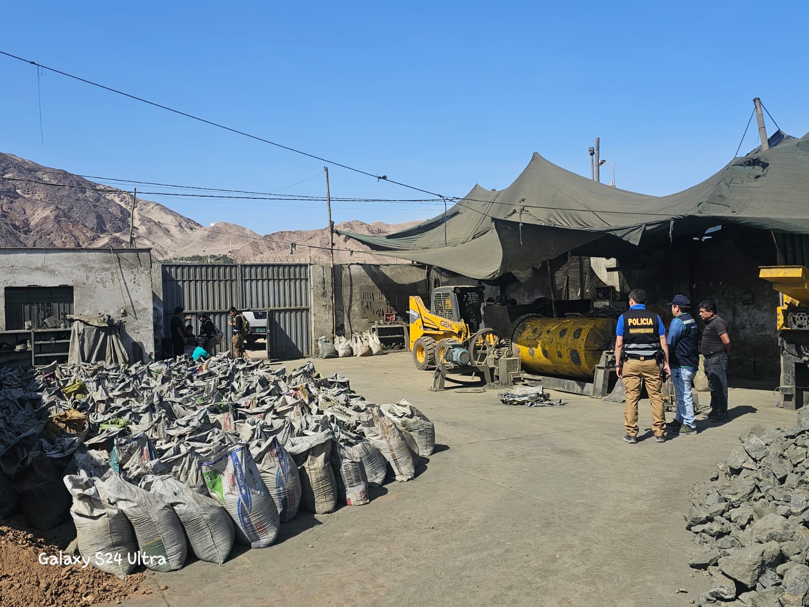 FEMA de Ica logra desmontar centros de procesamiento ilegal de mineral metálico.