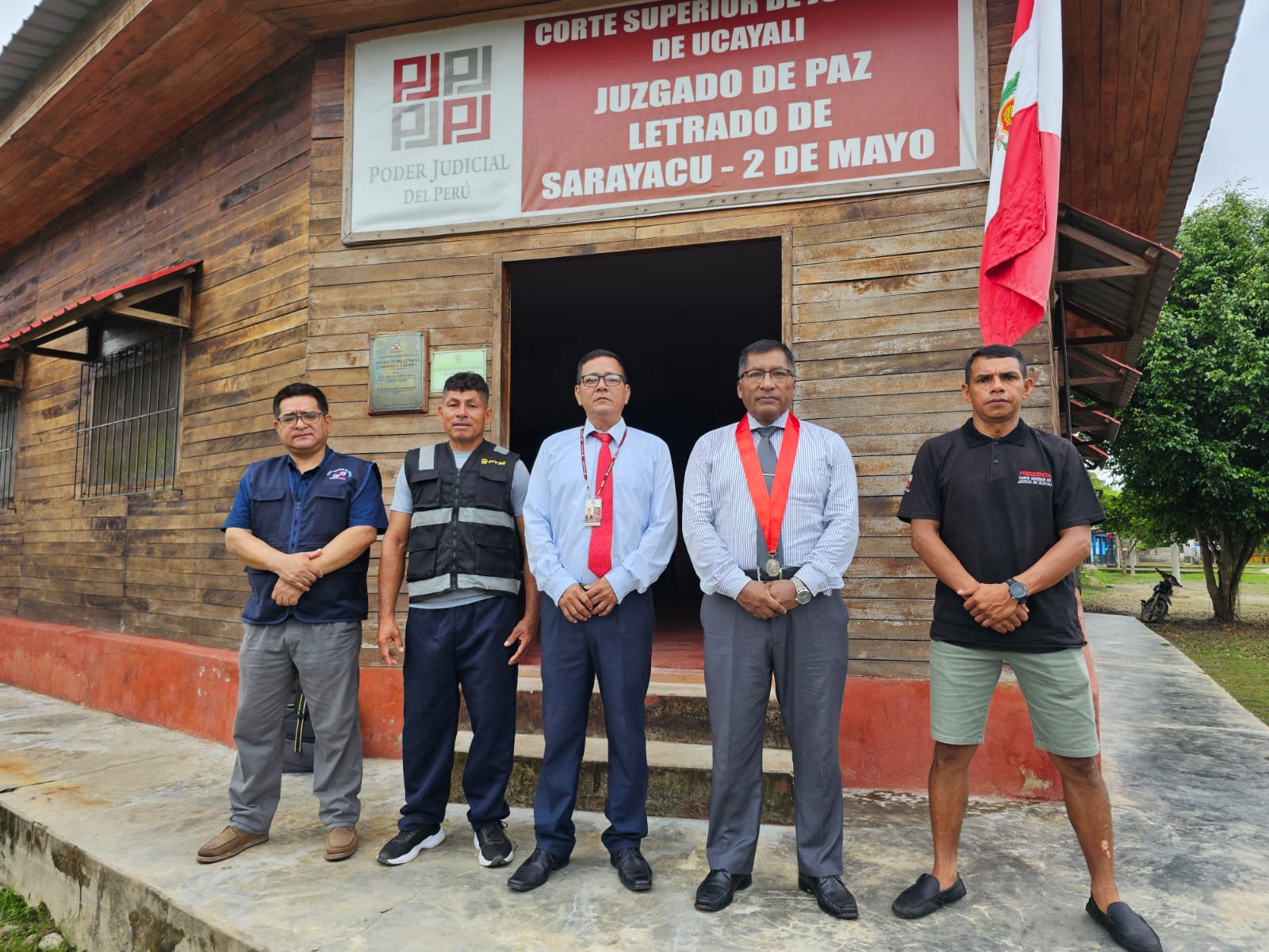 Presidente de la Corte Superior de Justicia de Ucayali visita sede judicial en la localidad de Dos de Mayo - Sarayacu (1)