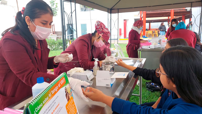 Más de 200 estudiantes se realizaron pruebas de VIH en la Universidad San Juan Bautista
