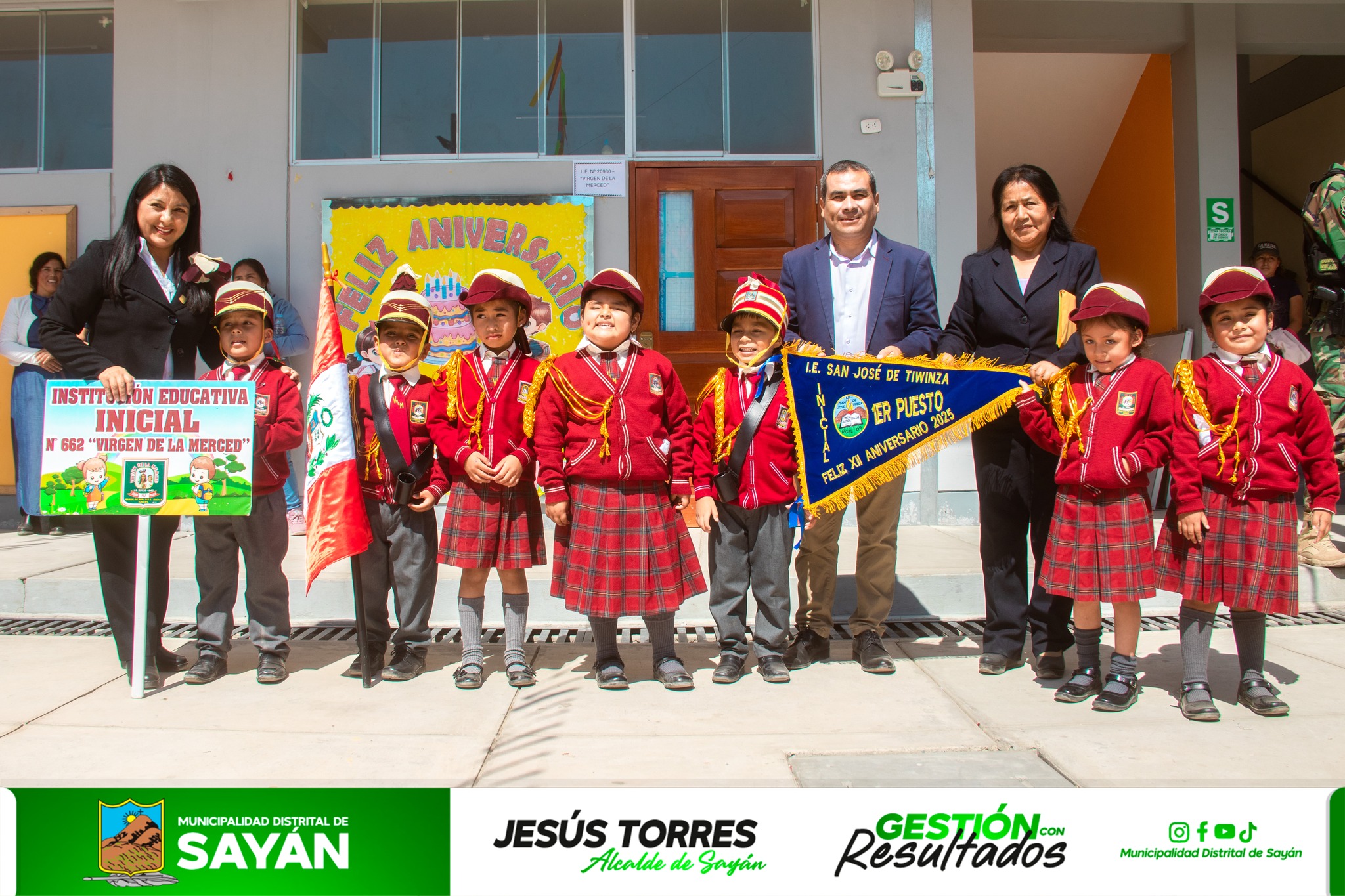 #CeremoniaProtocolar ALCALDE DE SAYÁN PARTICIPÓ EN EL 12° ANIVERSARIO DE LA I.E SAN JOSÉ DE TIWINZA