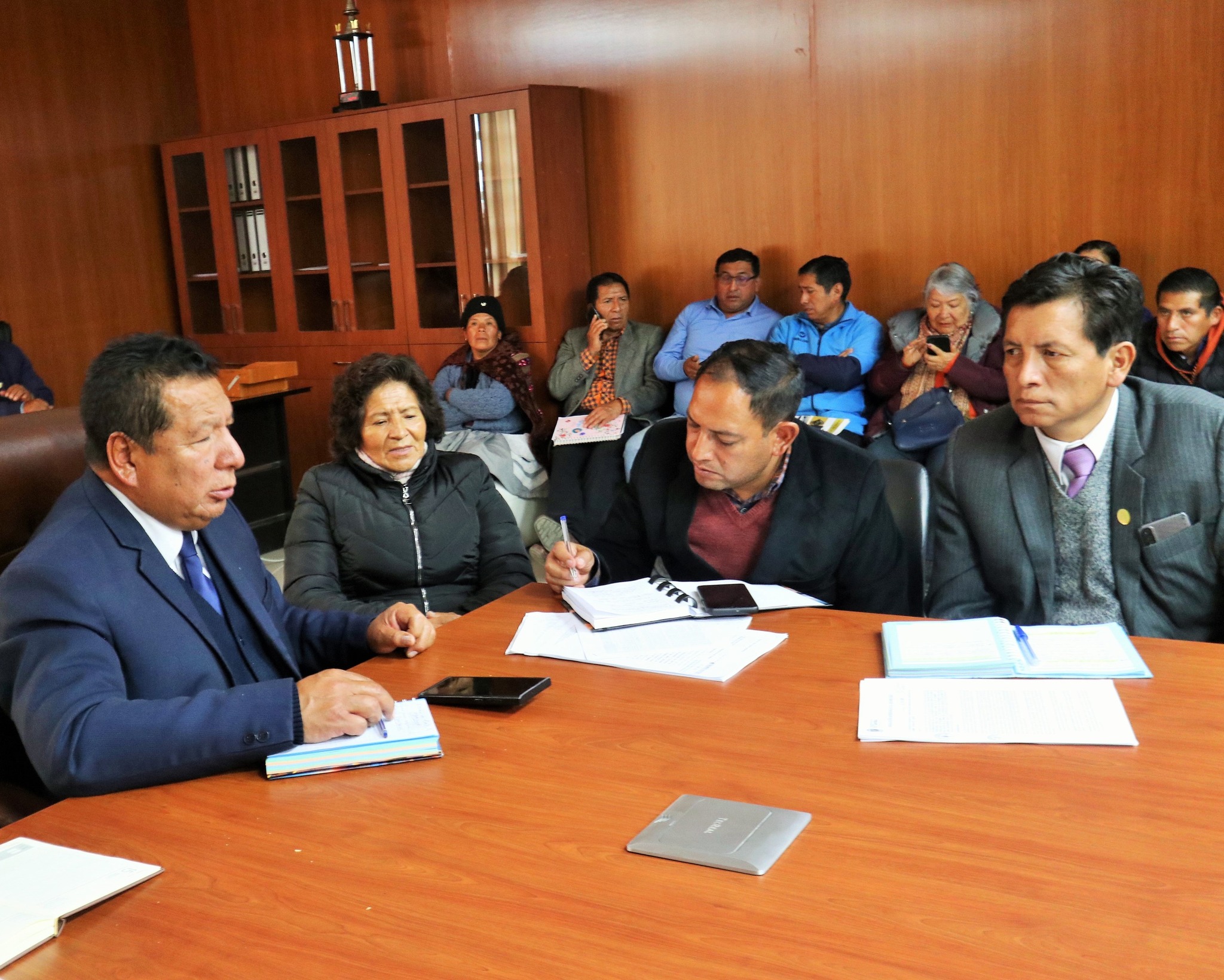 El Tambo promueve la integración vecinal con reuniones semanales en alcaldía
