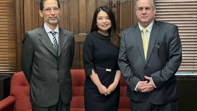 el Embajador Alfredo Ferrero se reunió con Debbie Seguin, Directora Adjunta de la ONDCP