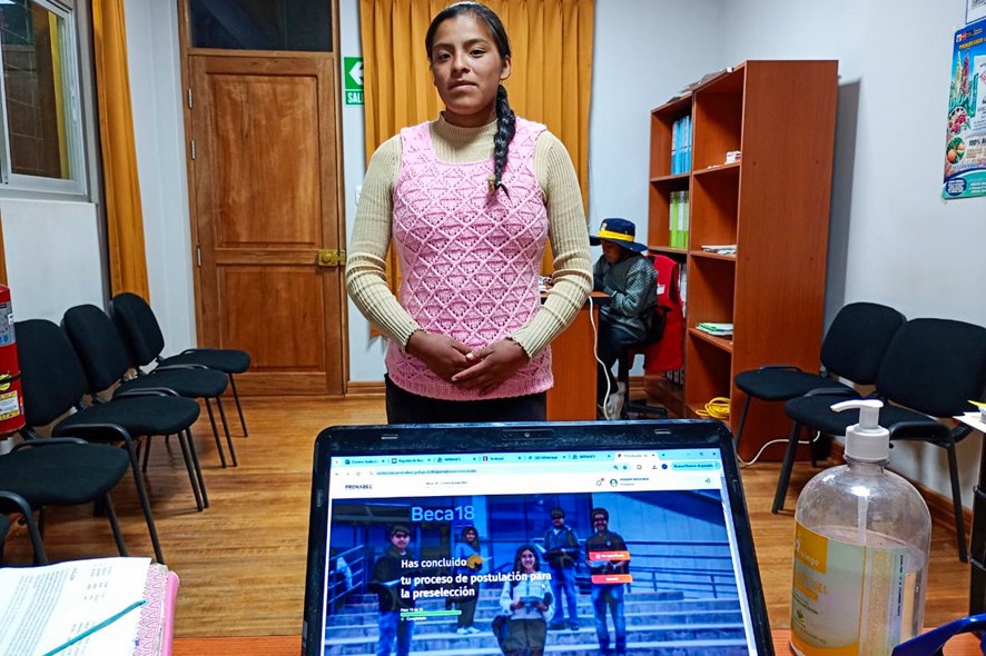 Más de 250 jóvenes de zonas alejadas accedieron a Beca 18 a través de Tambos del Midis