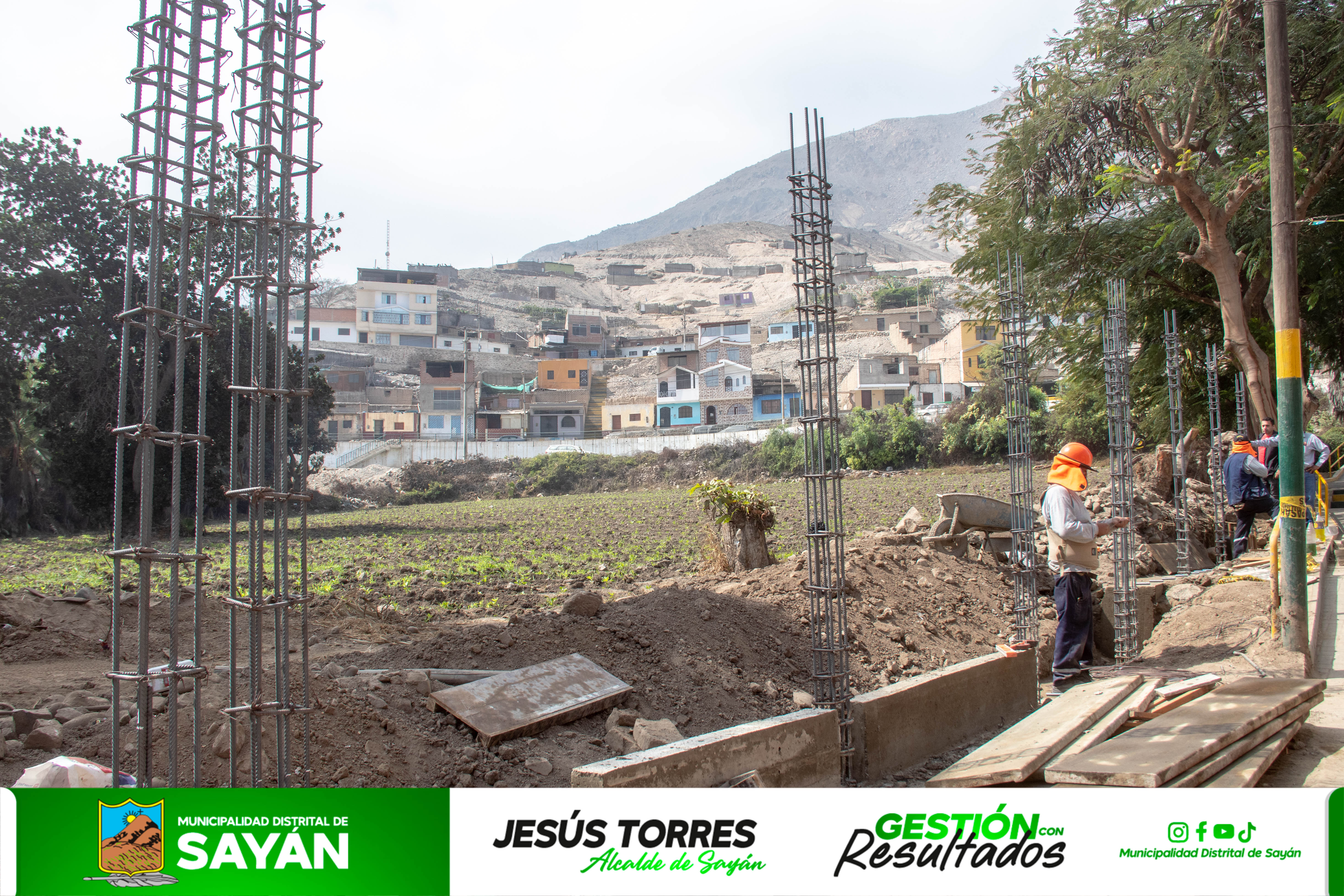 #Gestión MUNICIPALIDAD DE SAYÁN CONSTRUYE NUEVO MURO Y AMPLÍA PASAJE EN JIRÓN LA SOLEDAD