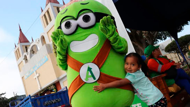 Con gran éxito se realizó la primera demostración artística de reciclaje en Huarmey