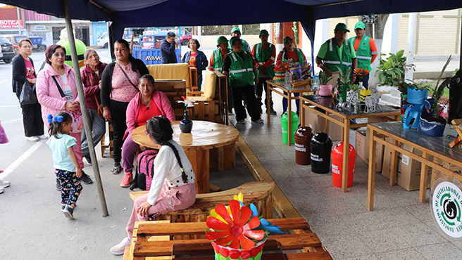 Con gran éxito se realizó la primera demostración artística de reciclaje en Huarmey