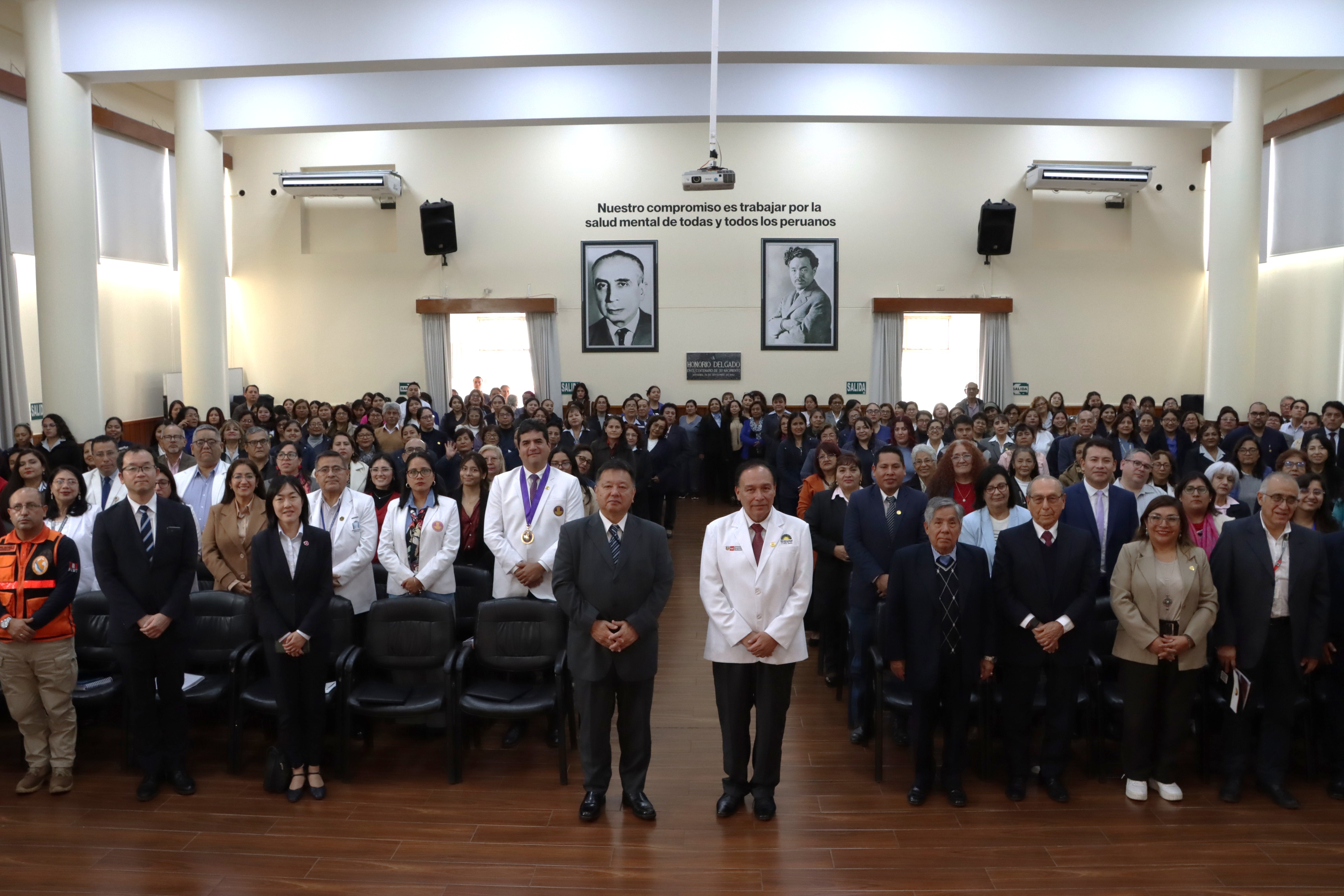INSM celebra 43 años como referente en salud mental mostrando logros en investigación e innovación