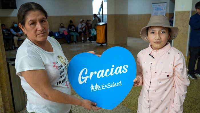Proeza médica en hospital Almenara de EsSalud salva a niño con tumor gigante en la cabeza