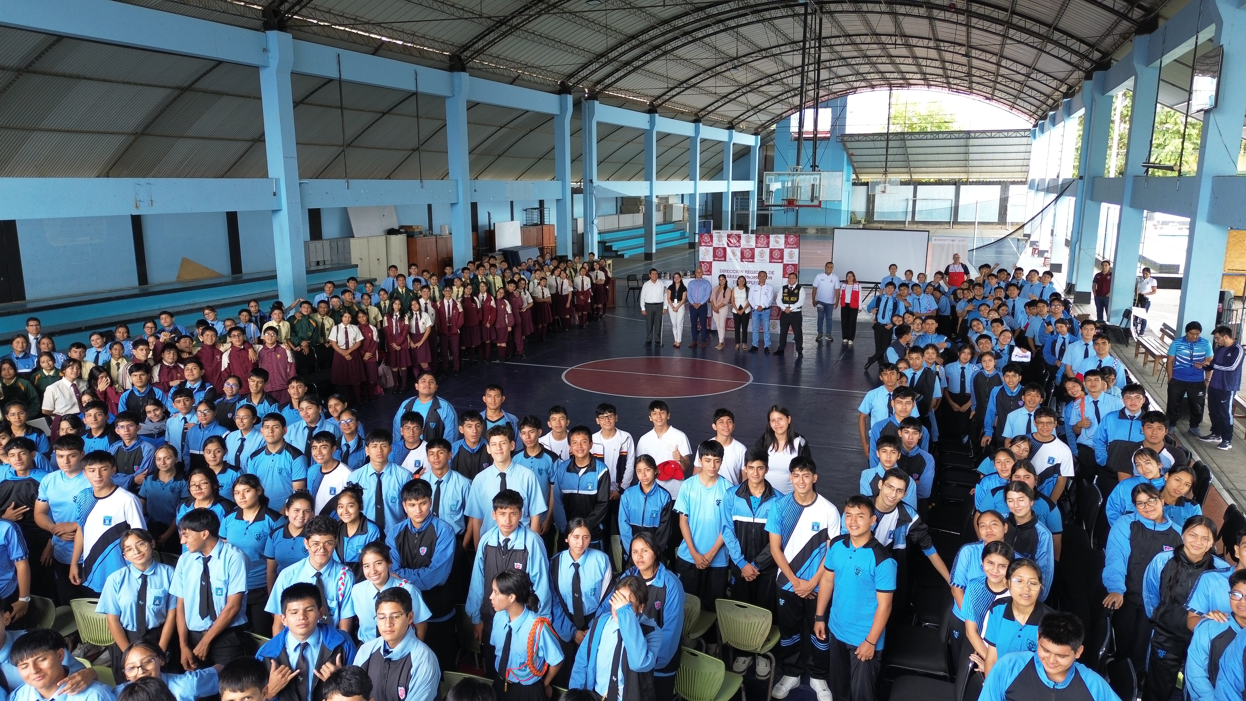 Más de 500 estudiantes de la región participaron en paneles vocacionales 