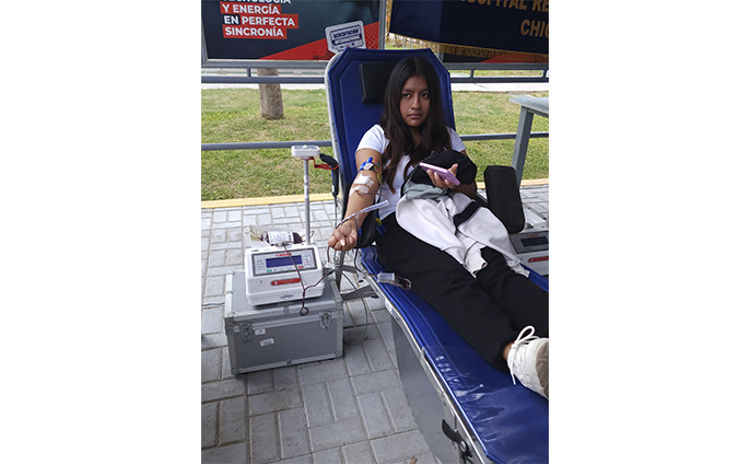 Foto Jóvenes solidarios de la USAT donan sangre para salvar vidas