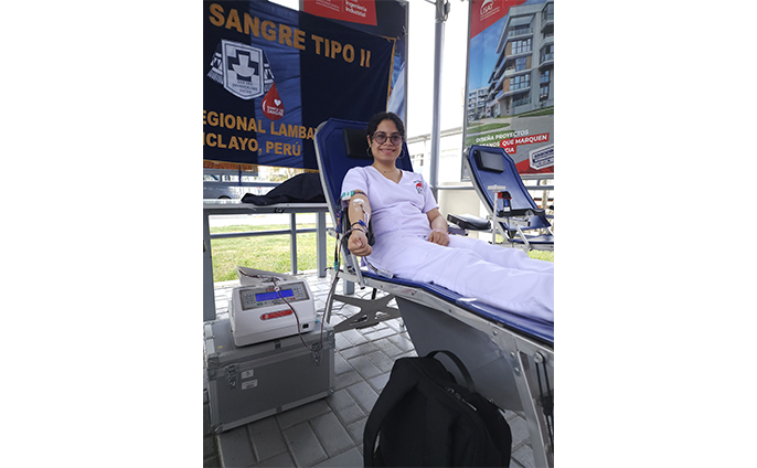 Foto Jóvenes solidarios de la USAT donan sangre para salvar vidas