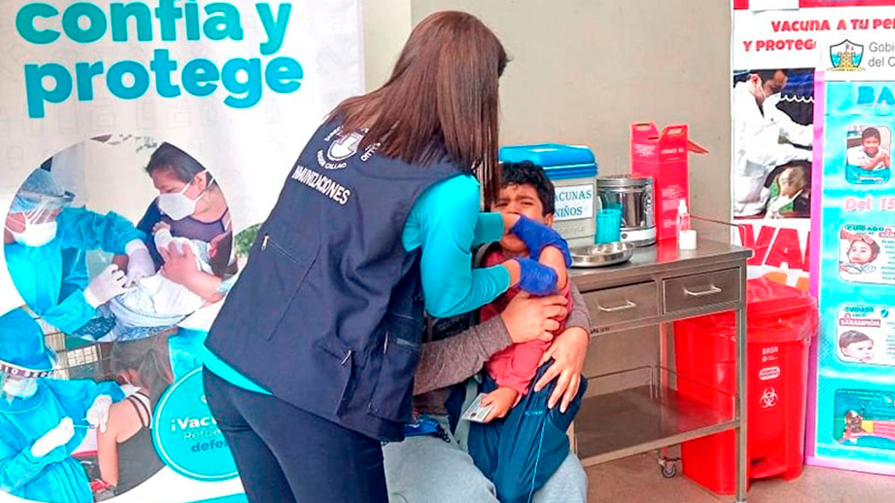 vacunación para proteger a los niños del Callao