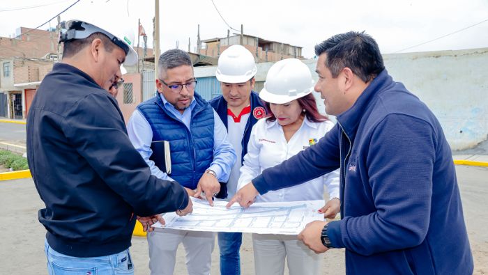 Inspeccionan obra “pistas y veredas en asociación de vivienda Virgen de Chapi” - Barranca