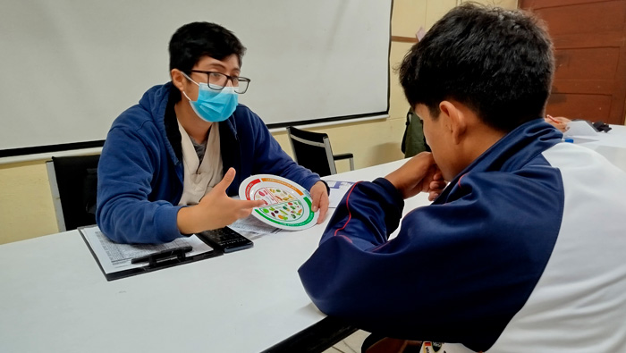 DIRIS Lima Sur lleva salud integral a más de 200 adolescentes en Villa El Salvador