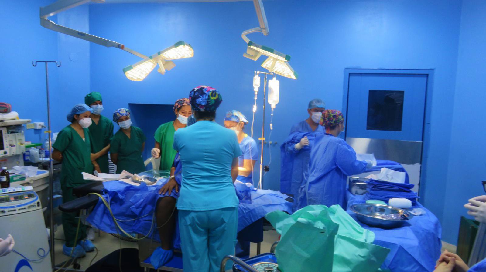 Centro quirúrgico del Hospital Las Mercedes Chiclayo amplía turnos quirúrgicos con la implementación de una sala electiva más