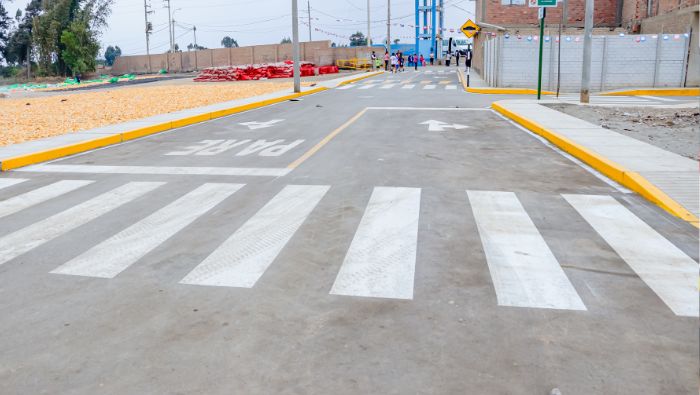 Modernas pistas y veredas impulsan el desarrollo en los CC.PP. “El Sol” y “San Antonio” en Huaura
