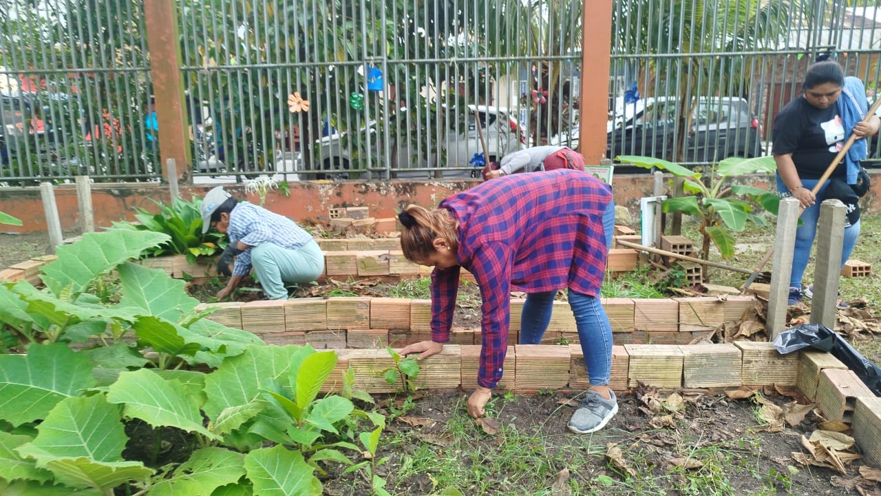 Opac realiza jornada de limpieza en la I.E. Jardín N.º 157 Victoria Barcia Bonifatti en Iquitos.