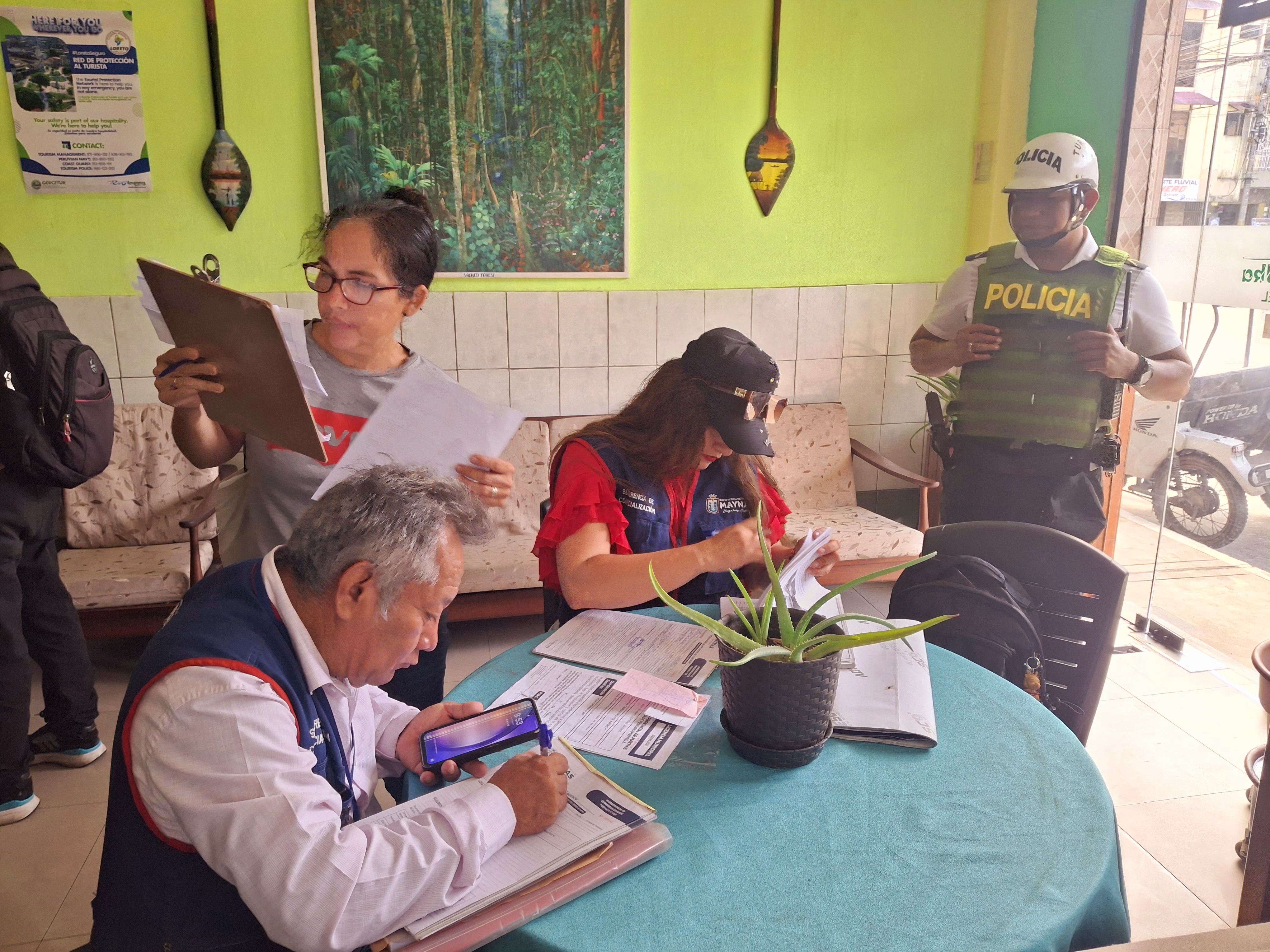Gercetur realiza operativo sorpresa en agencias de viaje para combatir la informalidad.