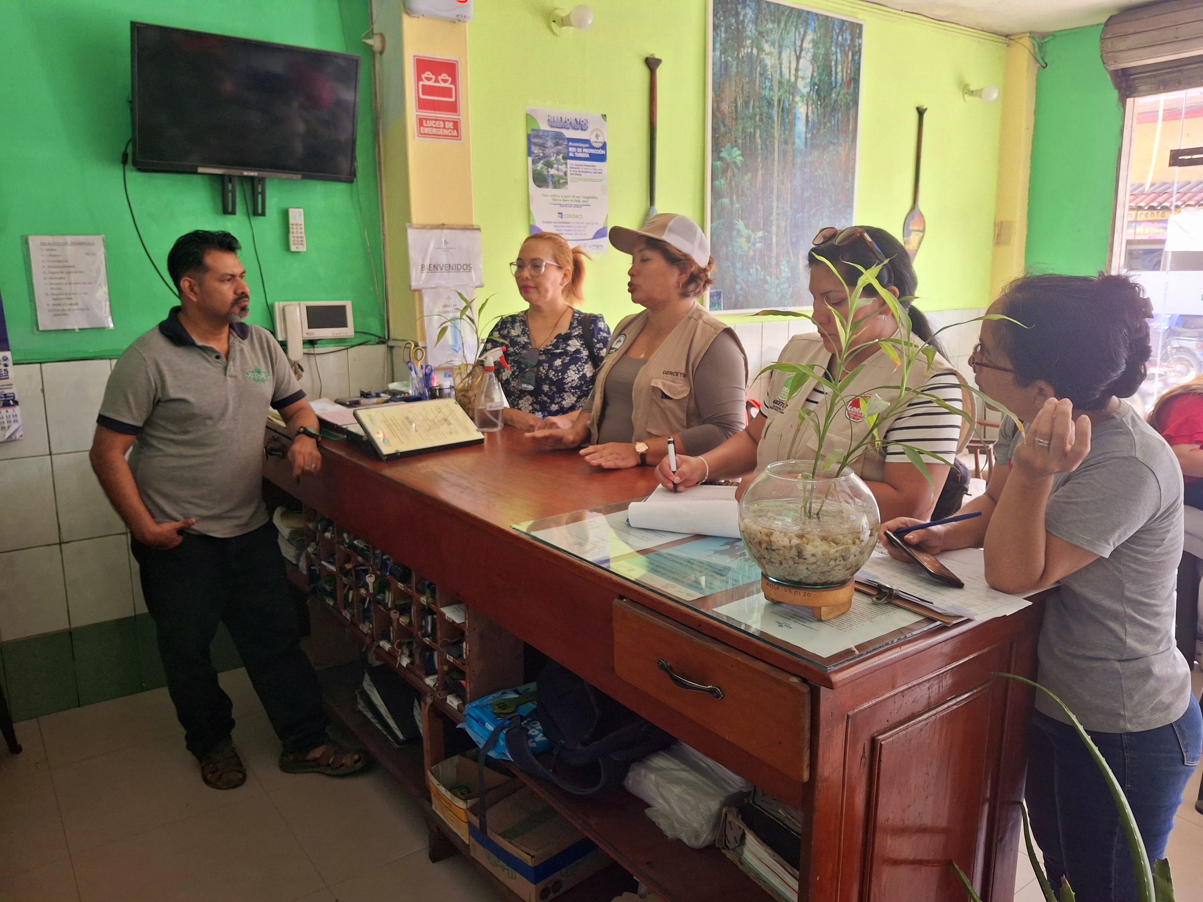 Gercetur realiza operativo sorpresa en agencias de viaje para combatir la informalidad.