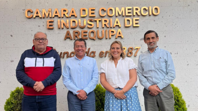 foto alta dirección corpac en arequipa