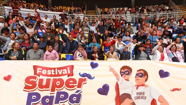 “Festival Súper Papá Chalaco”: Cientos de padres fueron homenajeados en el coliseo Grau