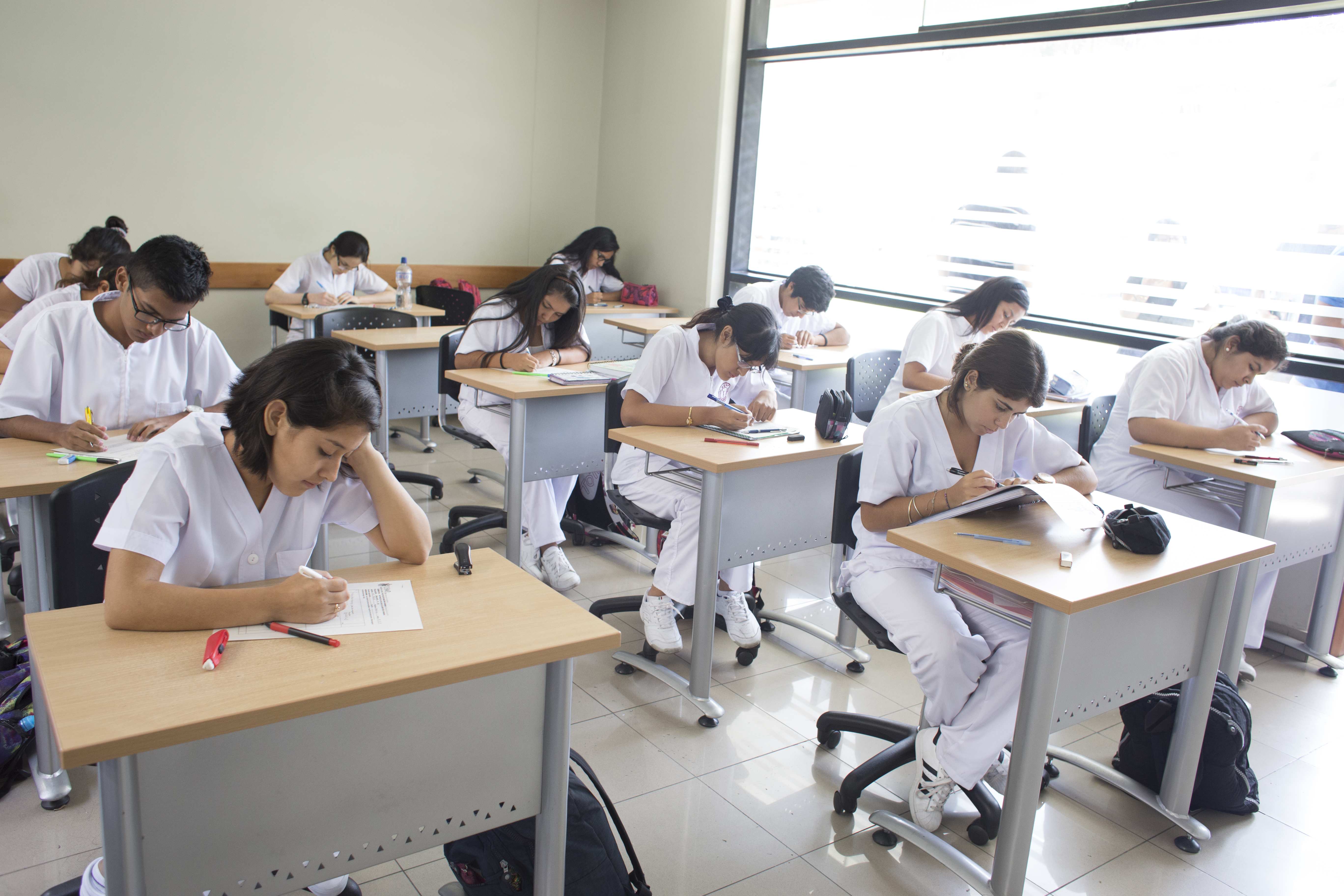 Coneau fortalece la calidad universitaria con acreditaciones y reconocimientos a programas de Medicina, Derecho, Minas y Psicología