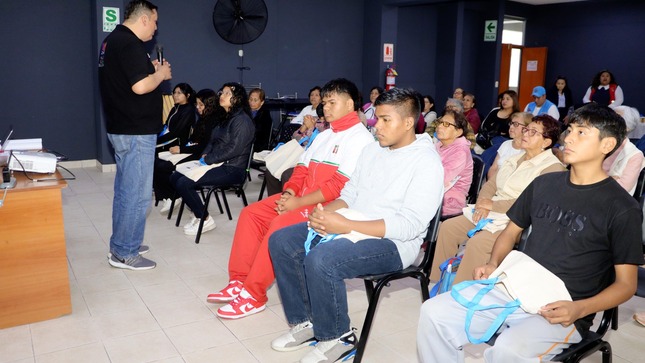 DEMUNA y DEVIDA realizan taller de formación de reducción de la demanda de drogas en Huaral