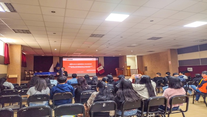 MINEM compartió información sobre Minería, Gestión Social y Ambiental con estudiantes universitarios de Áncash