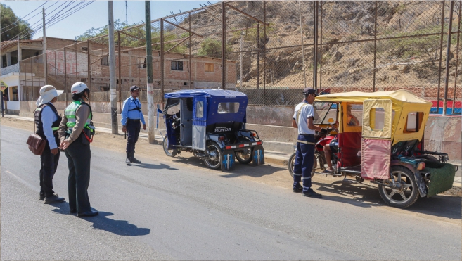 foto Operativo de fiscalización de vehículos menores en Cancas