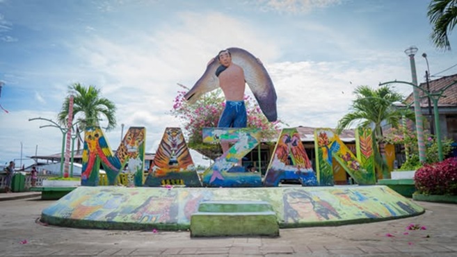 Boulevar del Distrito de Mazán, de la región Loreto