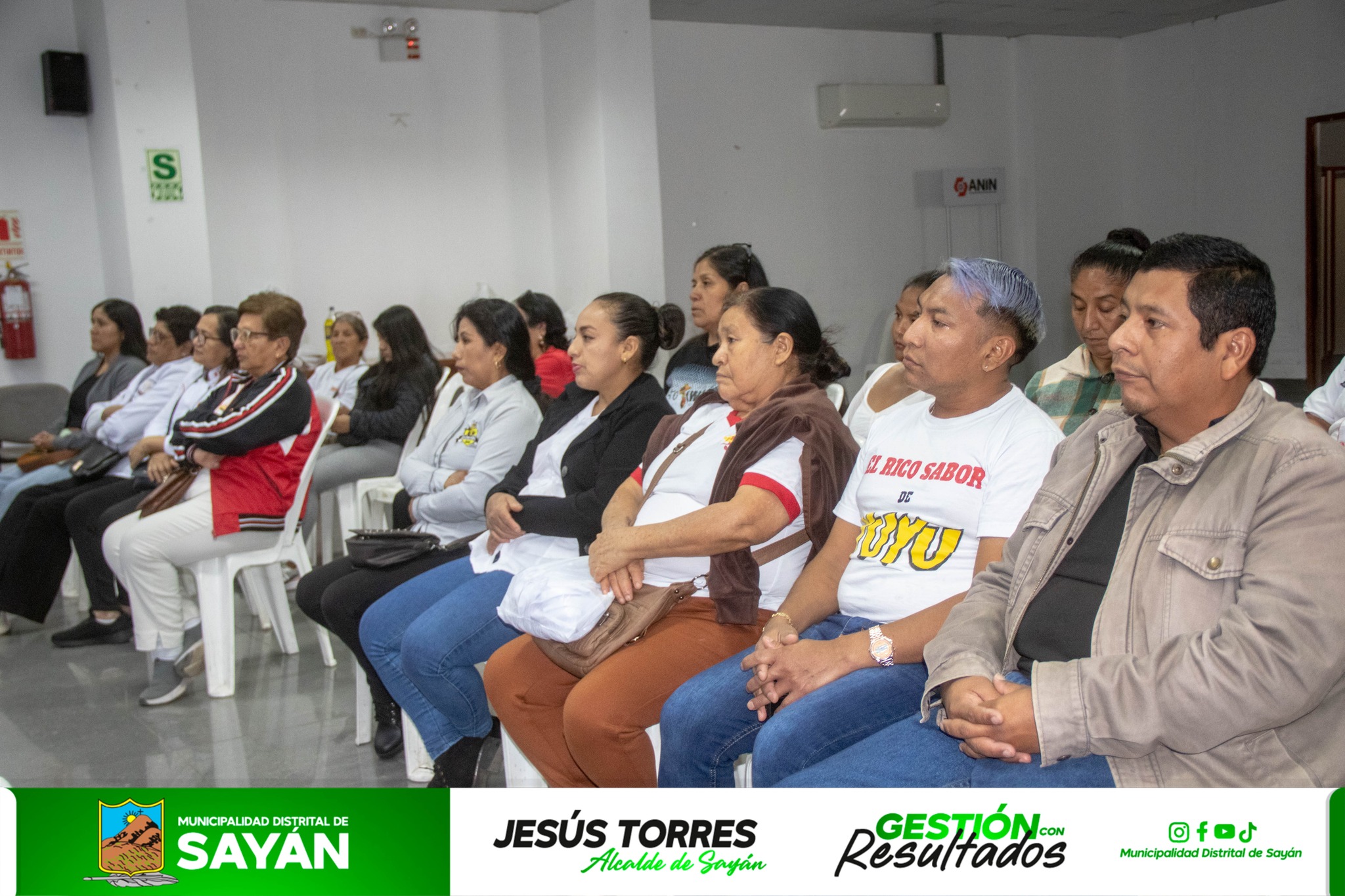 #Sayán MUNICIPIO DE SAYÁN ENTREGA CERTIFICADOS A PARTICIPANTES DEL CURSO DE "PRINCIPIOS SANITARIOS PARA RESTAURANTES Y SERVICIOS AFINES"
