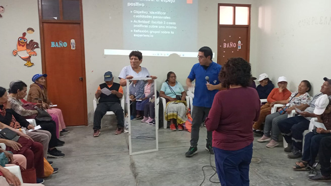 Continua los talleres recreativos saludables para los adultos mayores de Huarmey