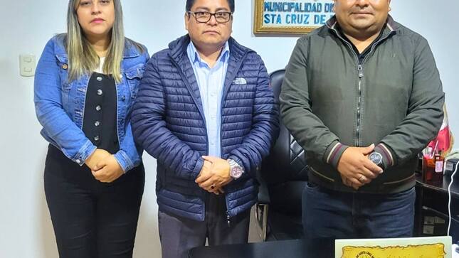 Director Ejecutivo de la RIS Chilca Mala sostiene reunión con el alcalde de la municipalidad distrital de Santa Cruz de Flores