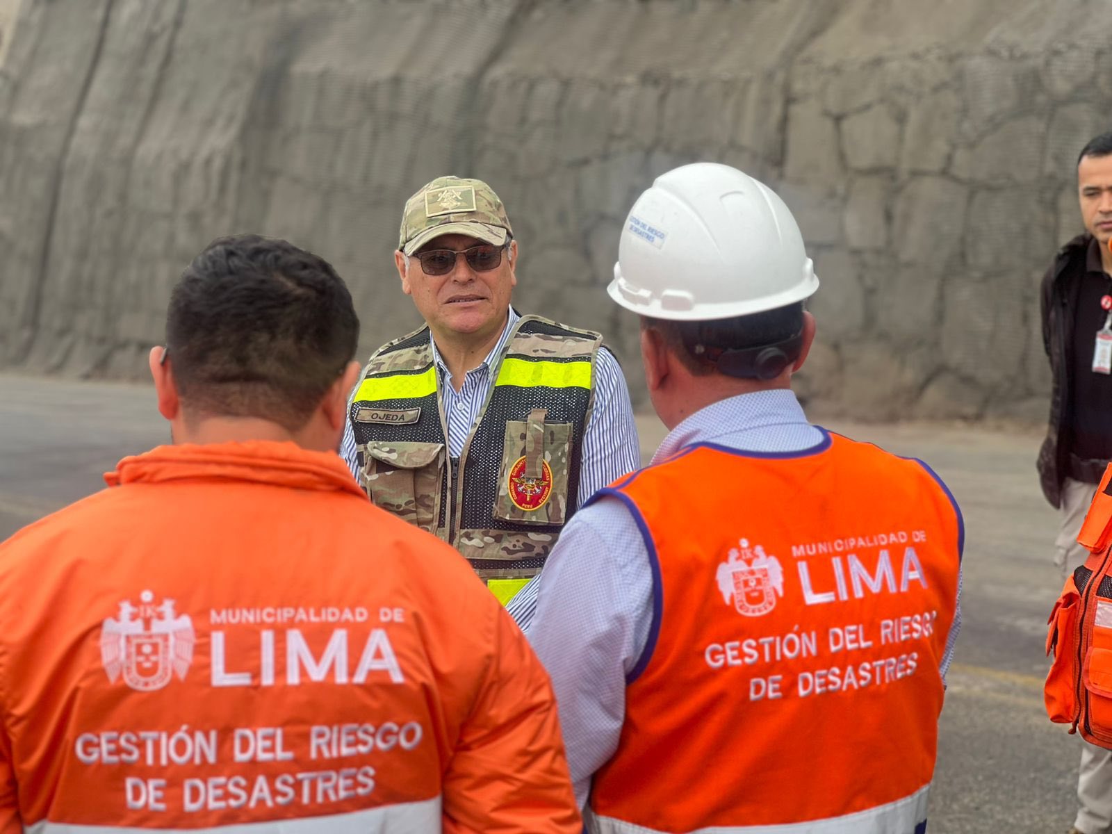 Fuerzas Armadas responden con firmeza y rapidez tras sismo de magnitud 6.1 en Lima y Callao