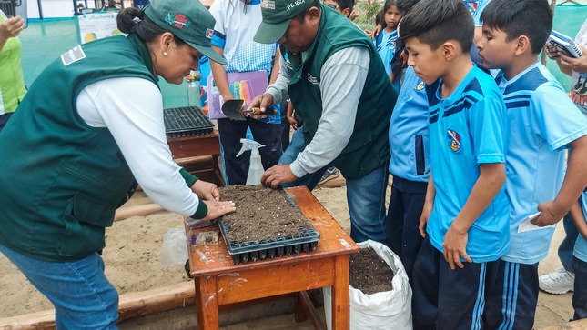 ¡Sembrando conocimiento desde las aulas!
