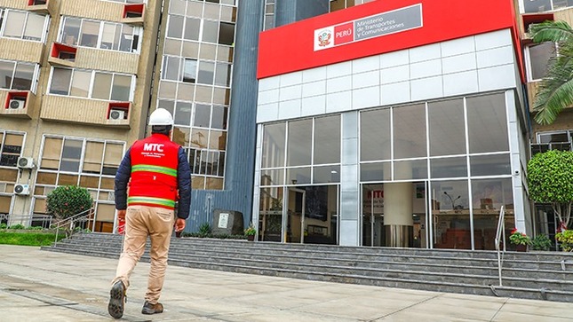 Servidores del MTC accederán a formación internacional en habilidades digitales  