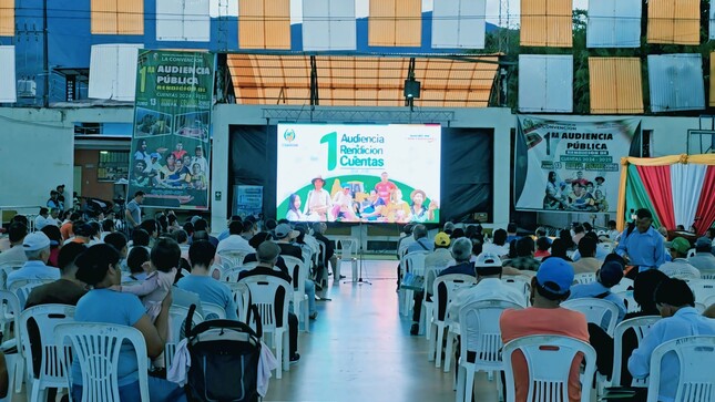 Alcalde y concejo municipal informan a vecinos sobre resultados de gestión municipal