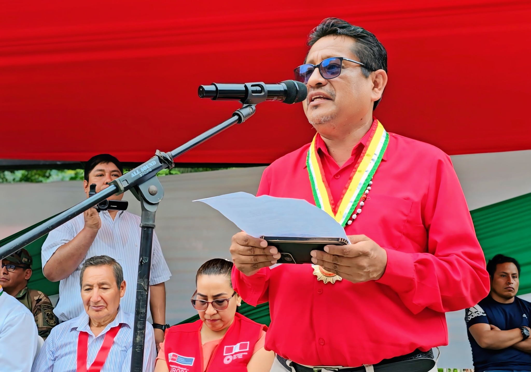 Alcalde y regidores participan en actividades por los 44. ° aniversario del centro poblado de Kiteni