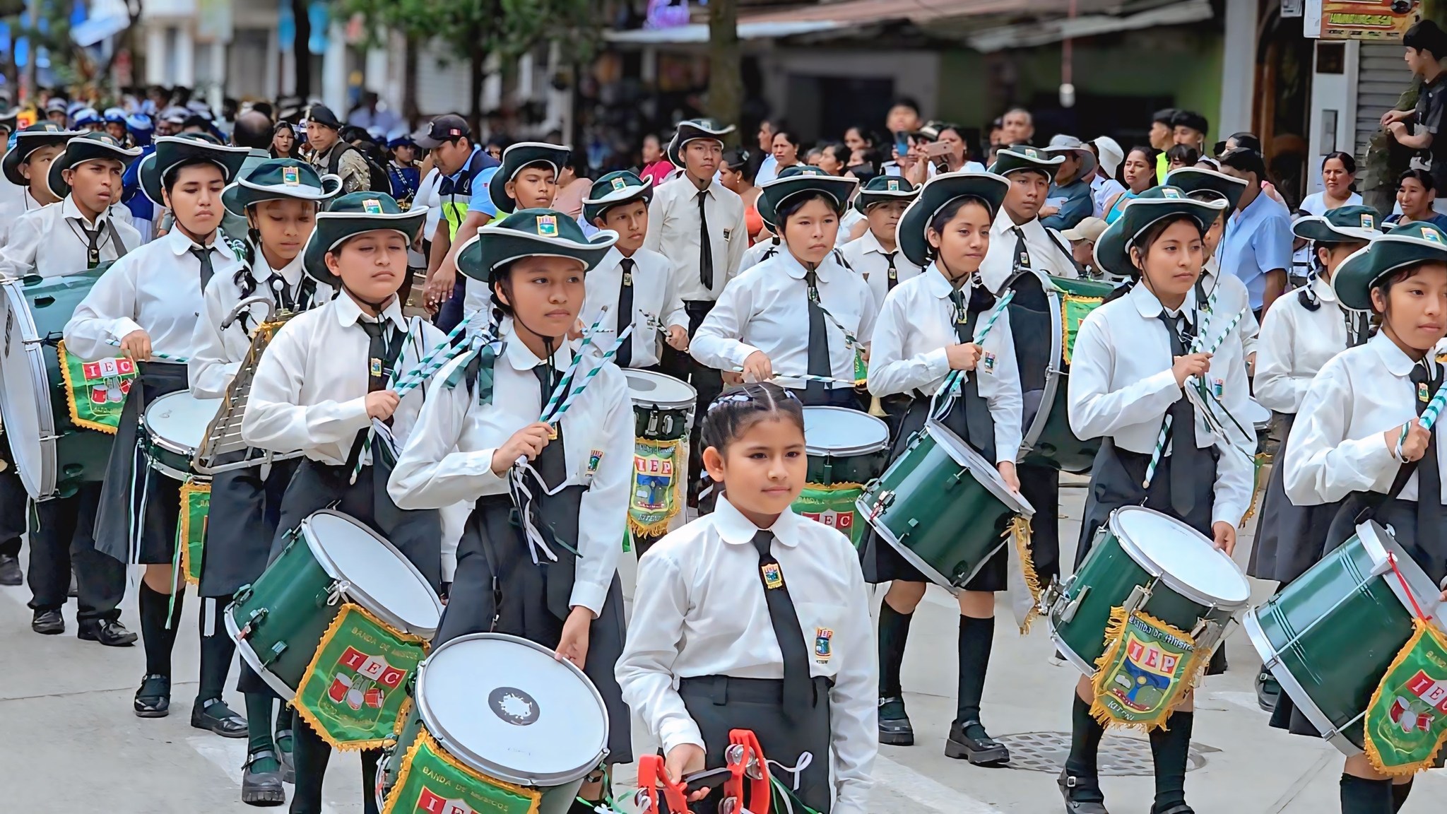 Alcalde y regidores participan en actividades por los 44. ° aniversario del centro poblado de Kiteni