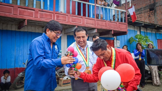 Kiteni inicia histórica obra de asfaltado urbano