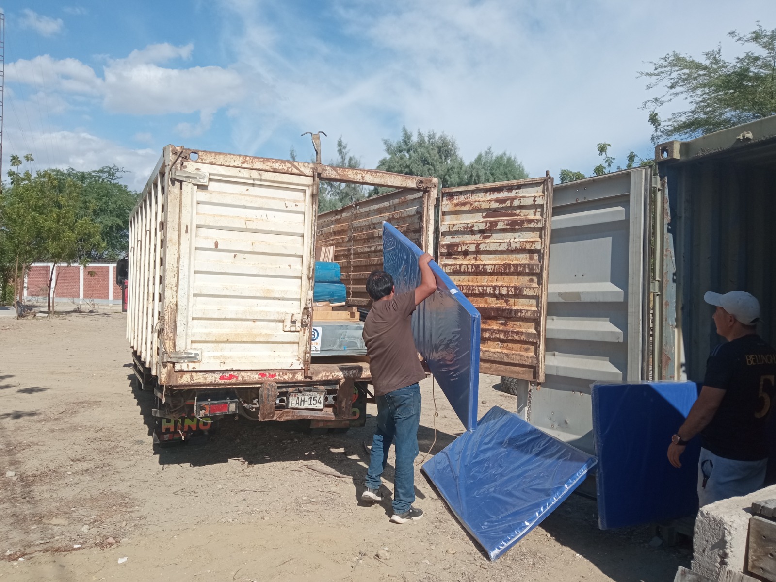 Gobierno Regional entrega más de tres toneladas de ayuda humanitaria a Municipalidad Distrital de Querecotillo