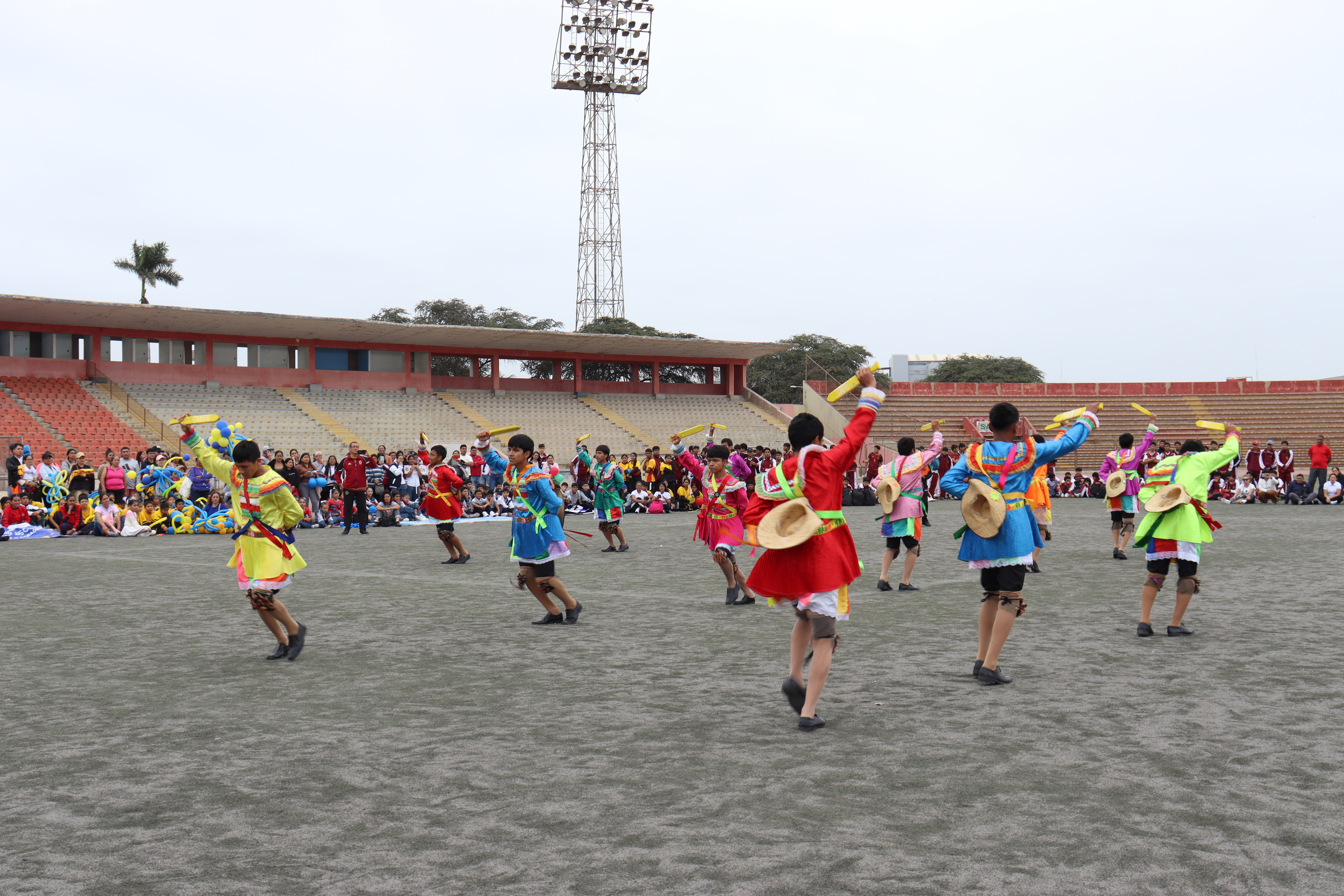 Danzas en inauguración