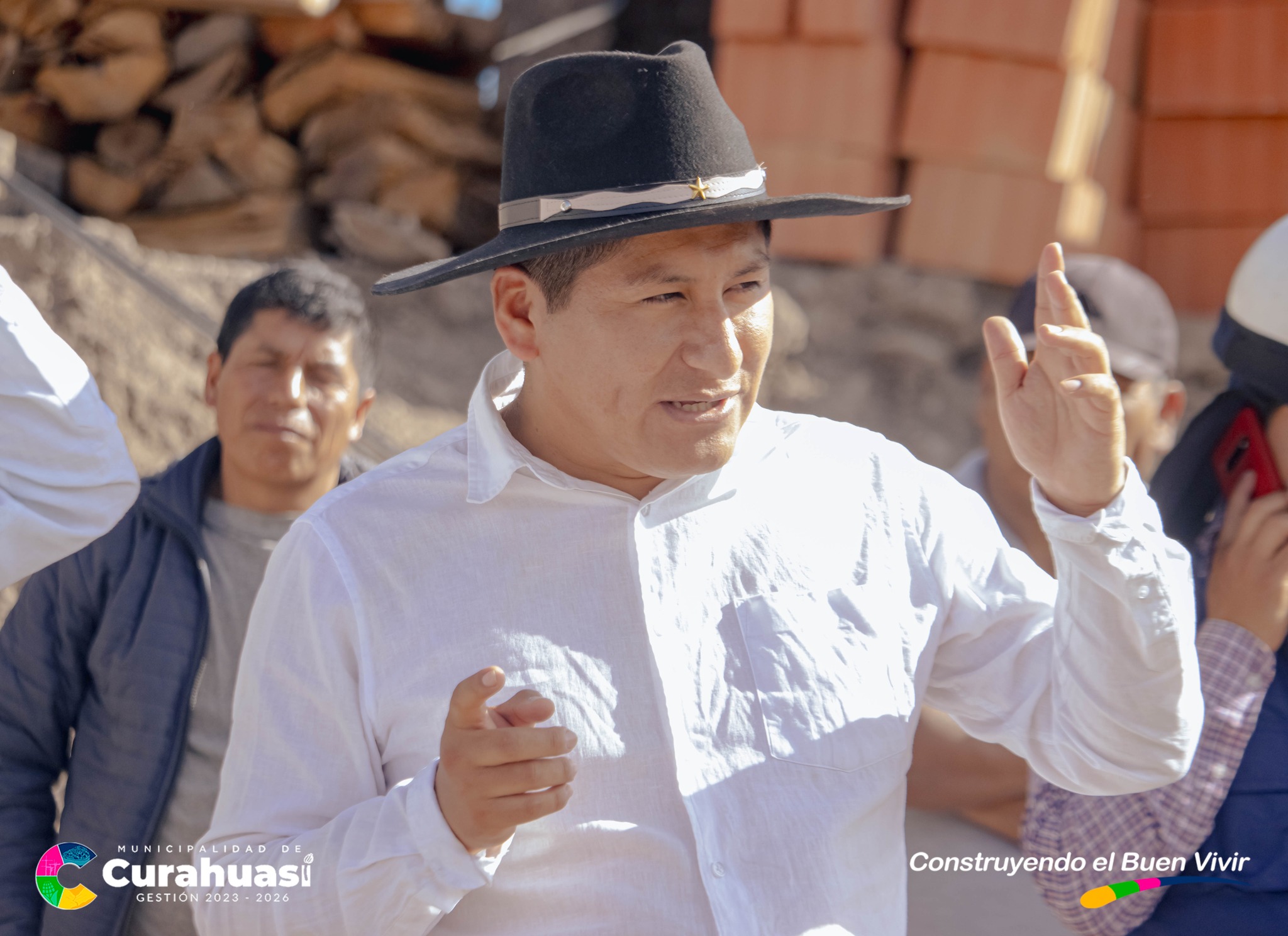 Con solo 220 Mil Soles la Municipalidad de Curahuasi Entrega el Mantenimiento de Mรกs de Dos Kilometros de Vรญa