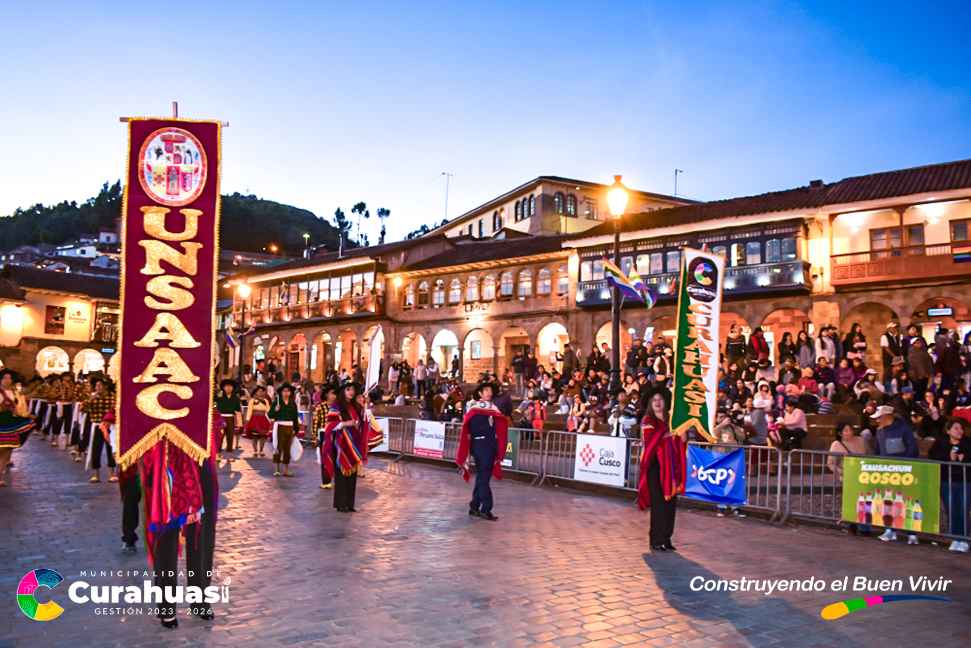 Filial de la Unsaac Curahuasi Ocupa Primer Lugar en Desfile de Saludo al Cusco
