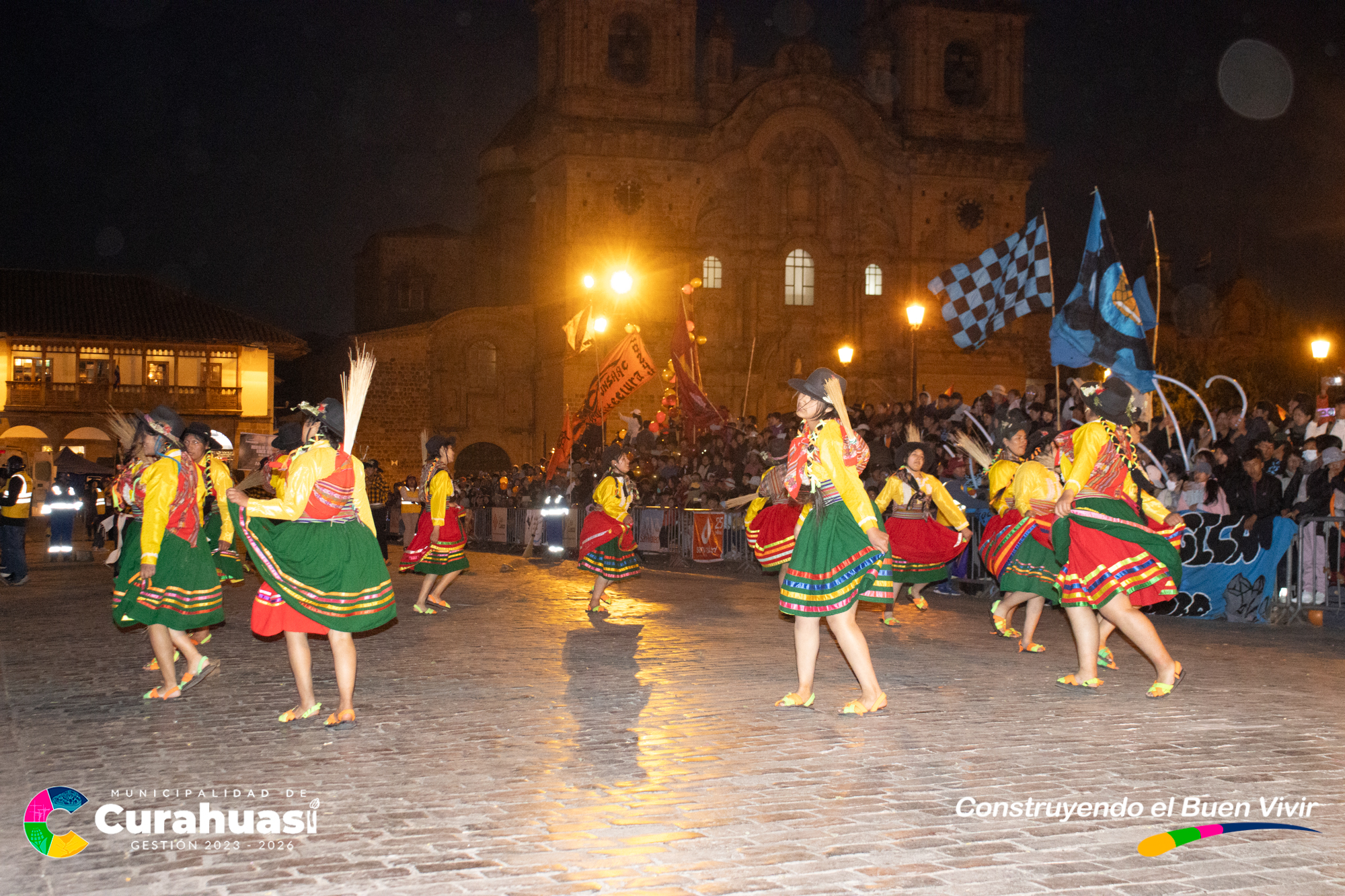 Filial de la Unsaac Curahuasi Ocupa Primer Lugar en Desfile de Saludo al Cusco