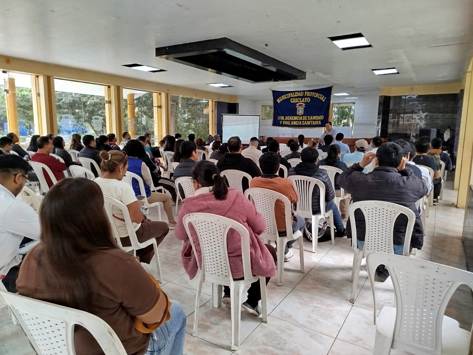 capacitación a dueños y manipuladores de restaurantes 5