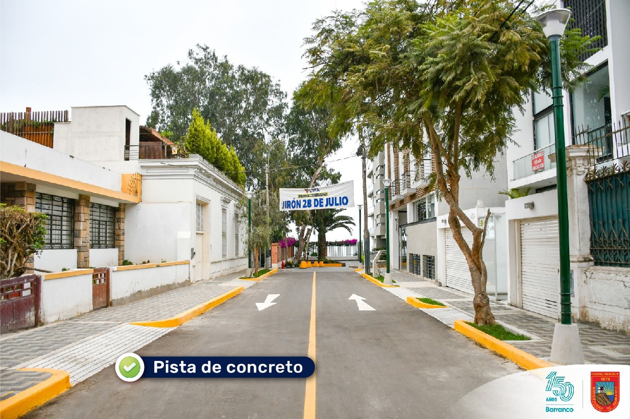 Nuevas pistas y veredas en 28 de julio