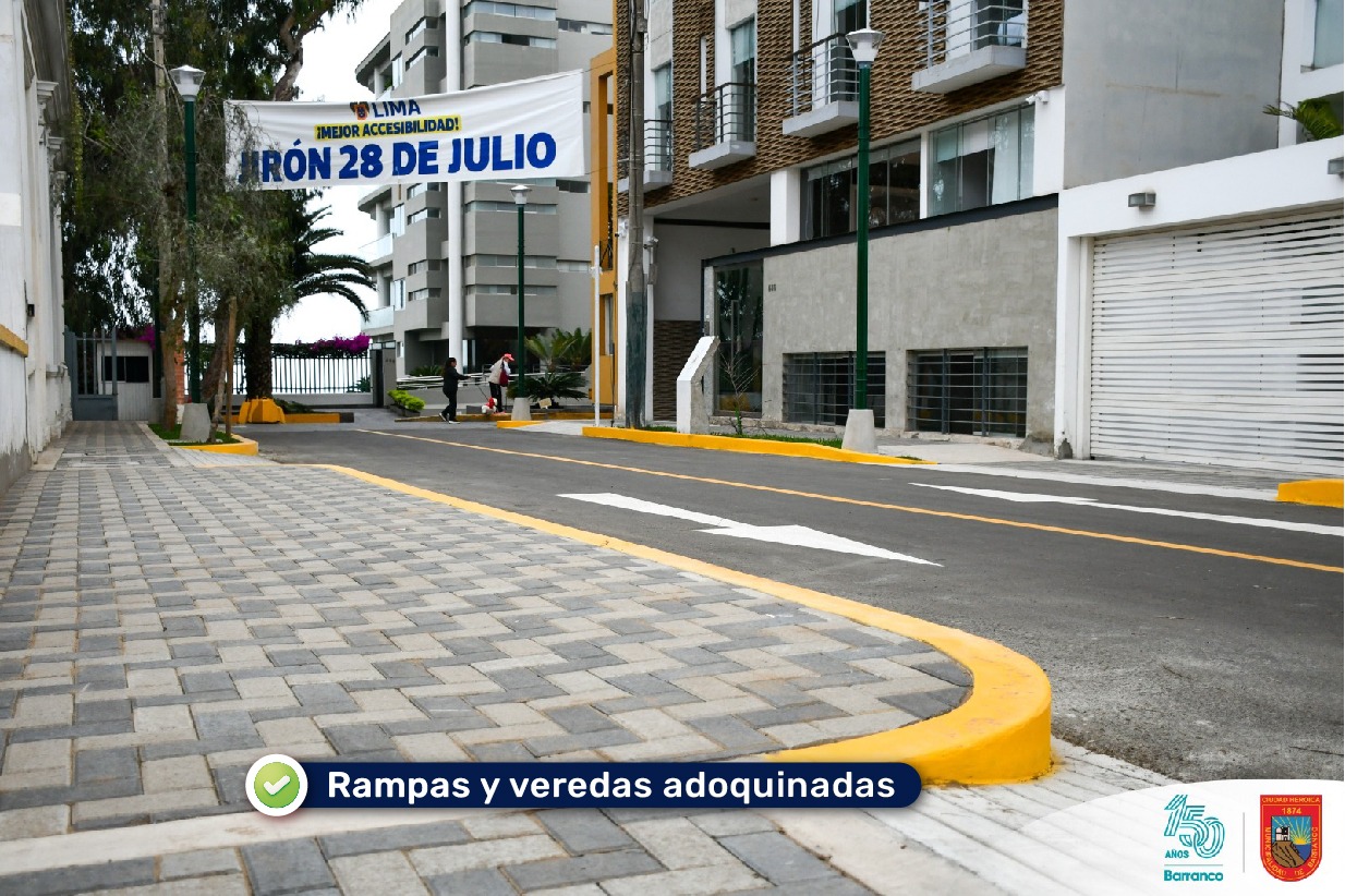 Nuevas pistas y veredas en 28 de julio