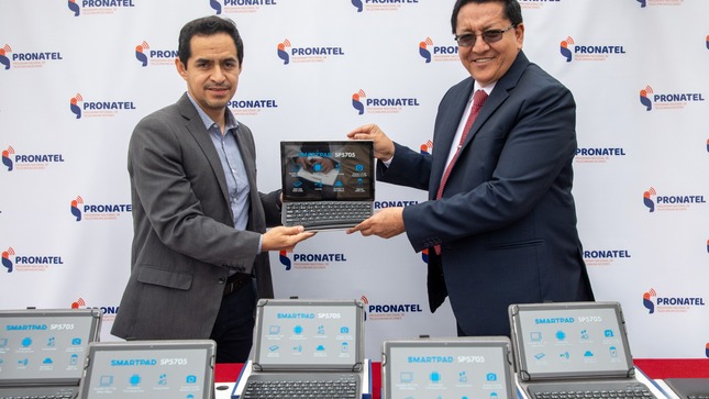 Archivo JPG de la entrega de tabletas al GORE Lambayeque