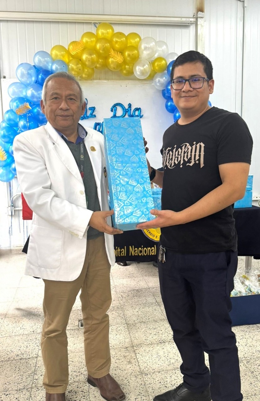 Hospital Nacional Sergio E. Bernales celebró el Día del Padre con emotivo homenaje a trabajadores y pacientes